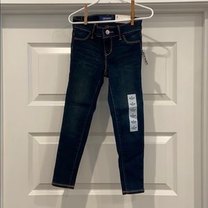 NWT - Old Navy Girl’s Rockstar Jeggings. Size 5